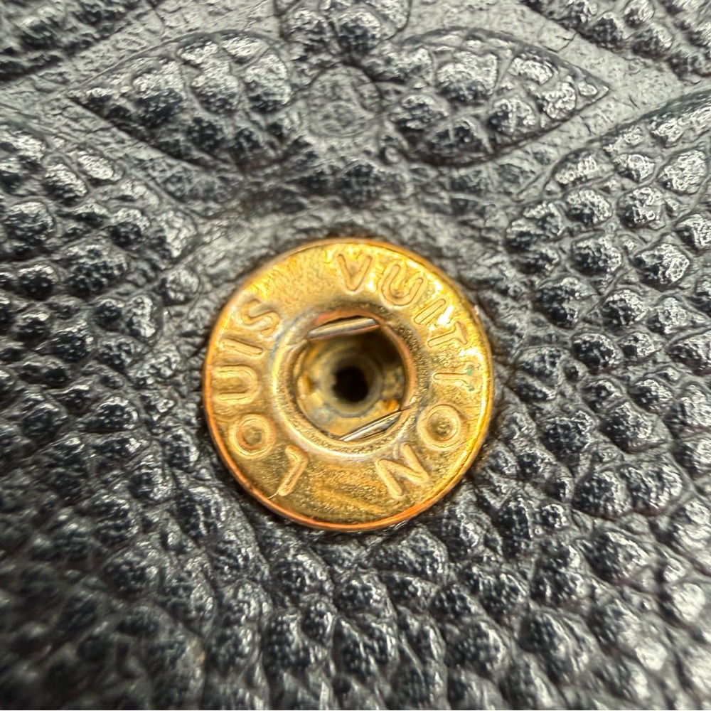 LOUIS VUITTON Empreinte Key Clés in Black Monogram. - Picture 5 of 9
